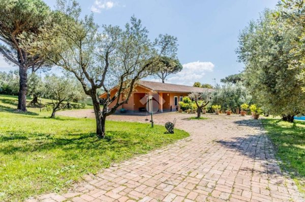 casa indipendente in vendita a Roma in zona La Storta