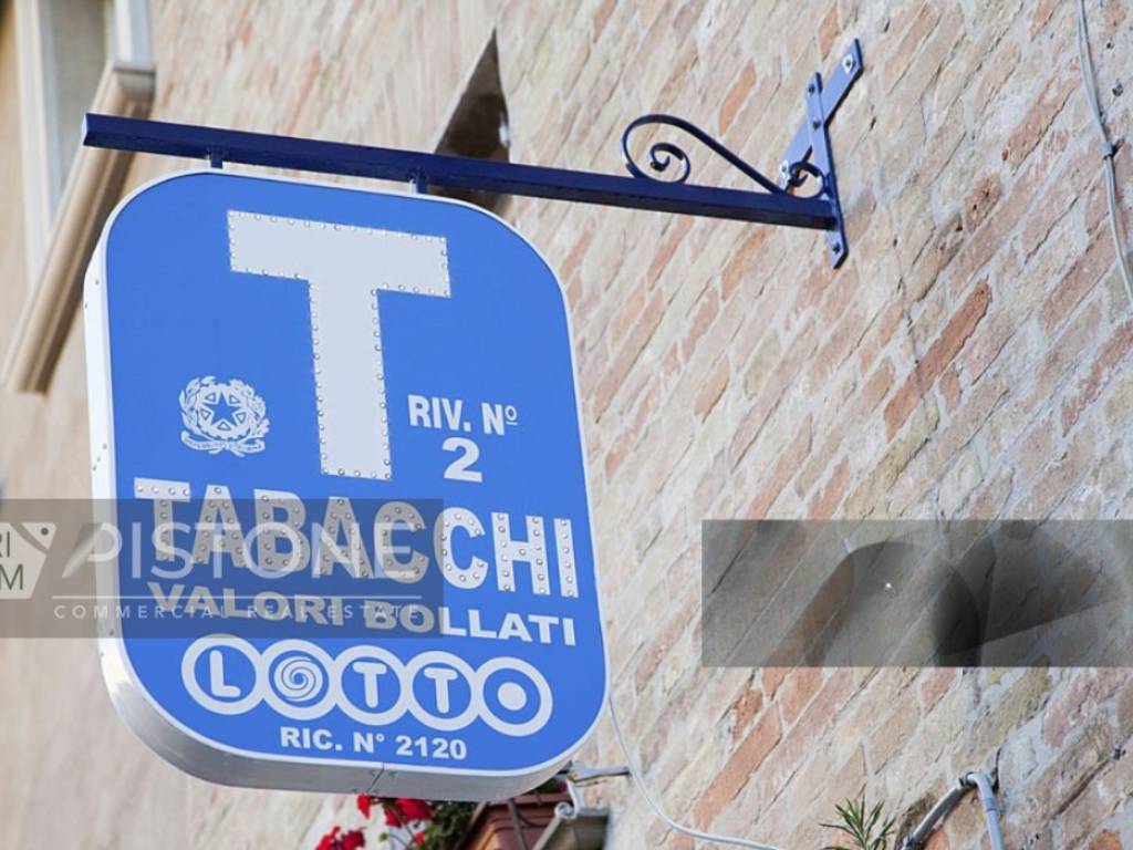 negozio in vendita a Roma in zona Testaccio