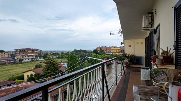 appartamento in vendita a Roma in zona Tor Bella Monaca