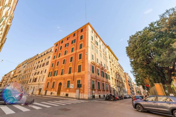 appartamento in vendita a Roma in zona Esquilino