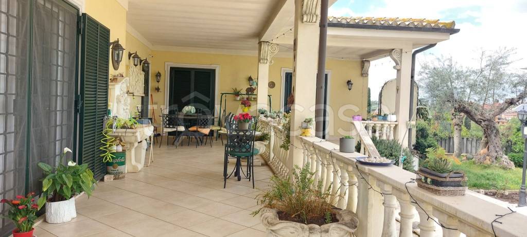 casa indipendente in vendita a Roma in zona Castel di Leva