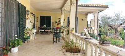 casa indipendente in vendita a Roma in zona Torricola