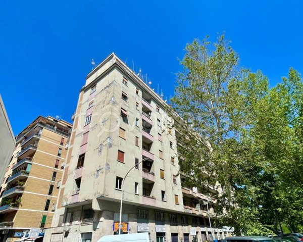 appartamento in vendita a Roma in zona Prenestino-Labicano