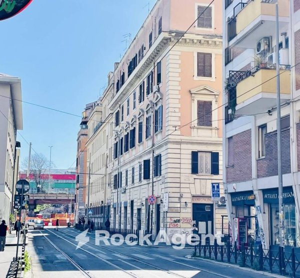 negozio in vendita a Roma in zona Tiburtino