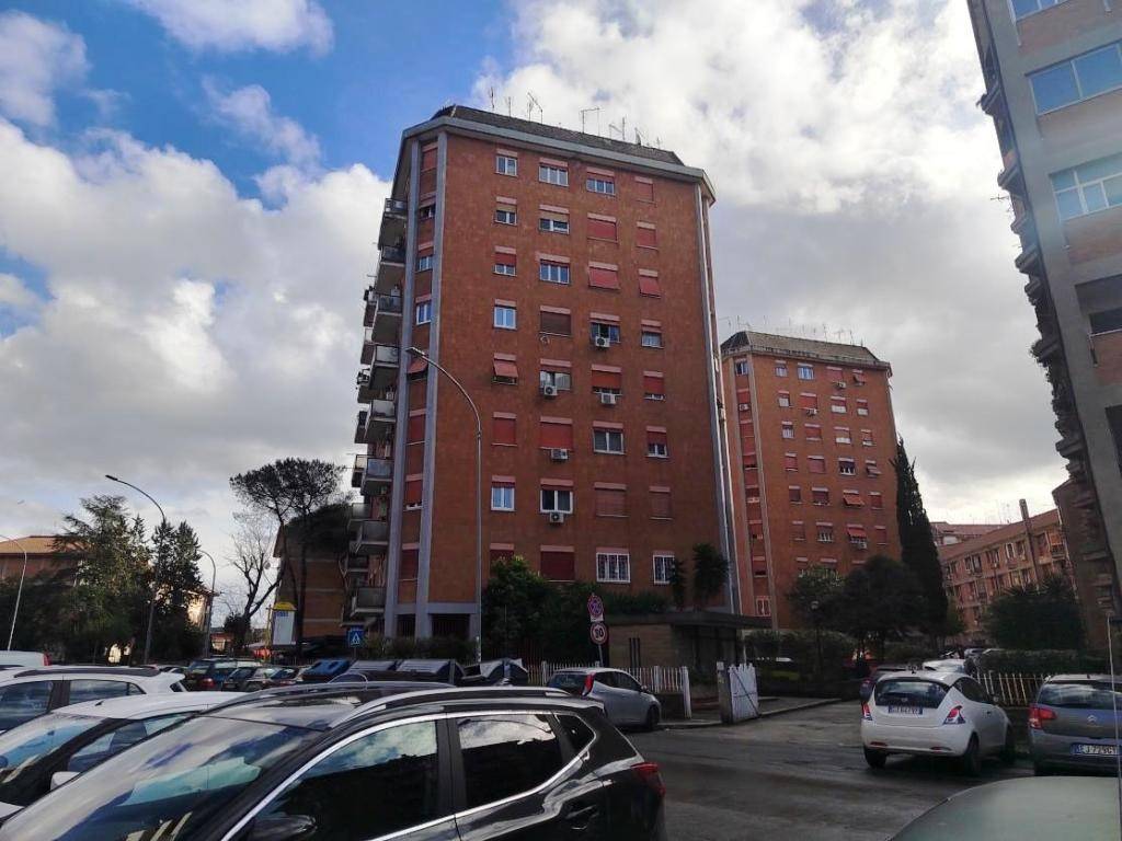 appartamento in vendita a Roma in zona Alessandrino