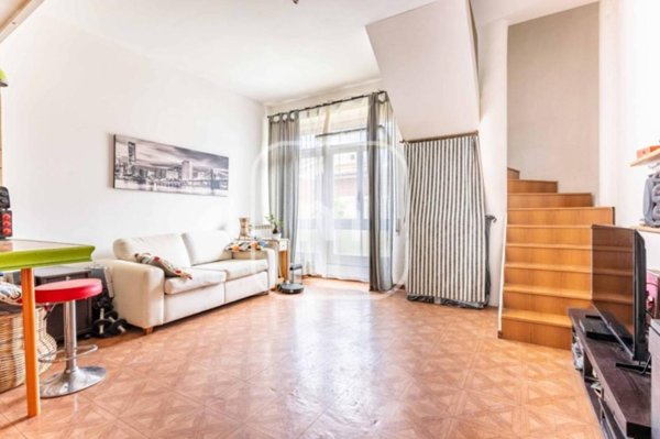 appartamento in vendita a Roma in zona Axa