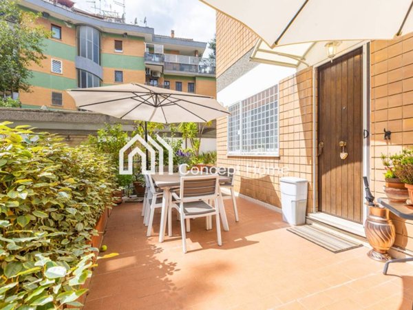 appartamento in vendita a Roma in zona Grottarossa