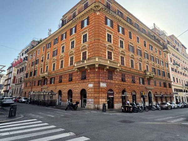 appartamento in vendita a Roma in zona Campo Marzio