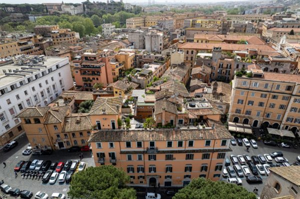 appartamento in vendita a Roma in zona Trastevere