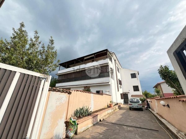 appartamento in vendita a Roma in zona Colle del Sole