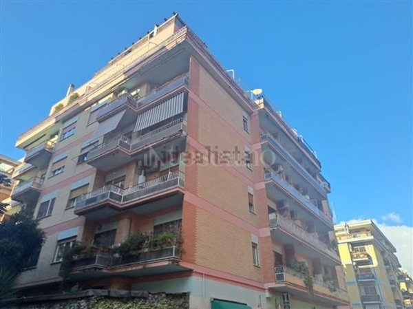 appartamento in vendita a Roma in zona Ostia