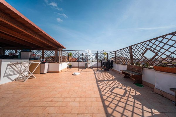 appartamento in vendita a Roma in zona Acilia