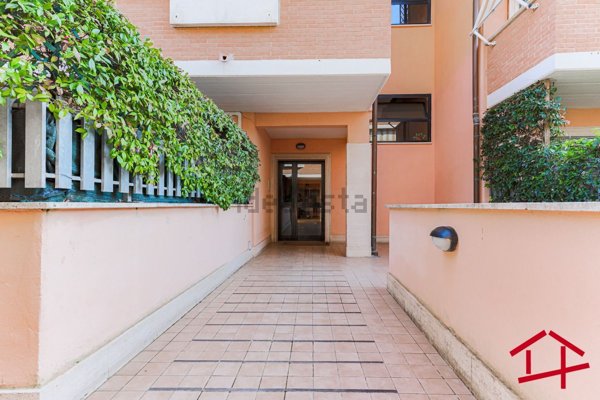 appartamento in vendita a Roma in zona Infernetto
