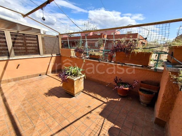 appartamento in vendita a Roma in zona Portuense