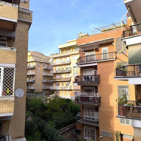 appartamento in vendita a Roma in zona Gianicolense