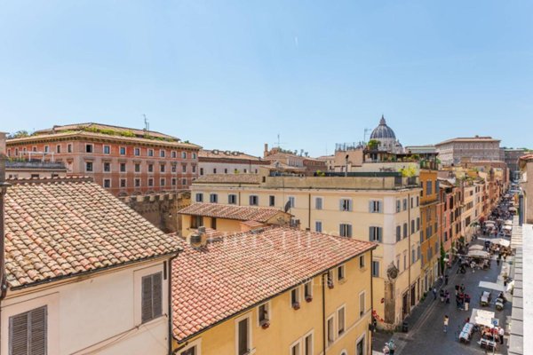 appartamento in vendita a Roma in zona Rione Borgo