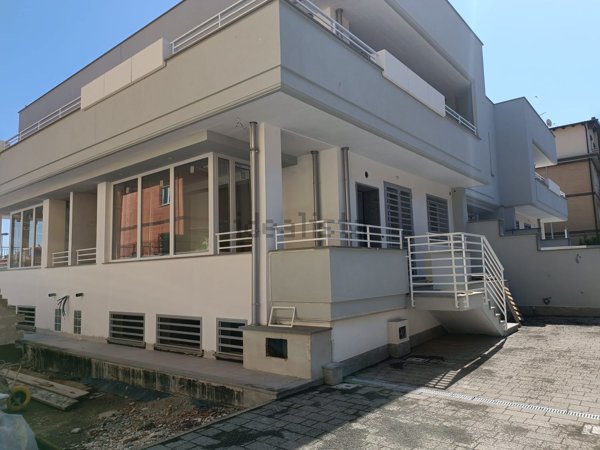 casa indipendente in vendita a Roma in zona Tor Bella Monaca