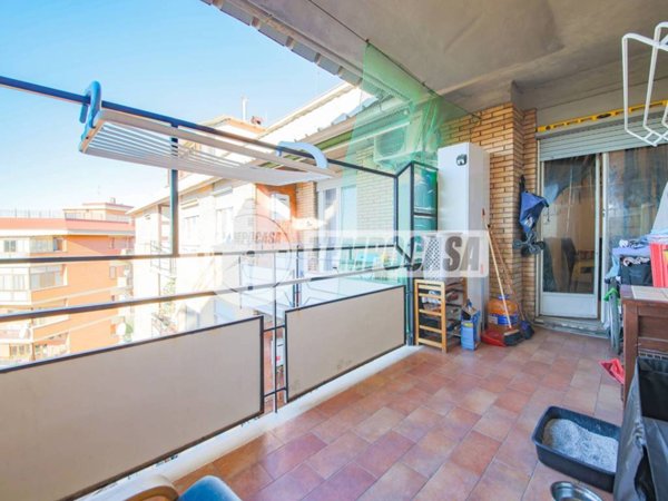 appartamento in vendita a Roma in zona Tuscolano