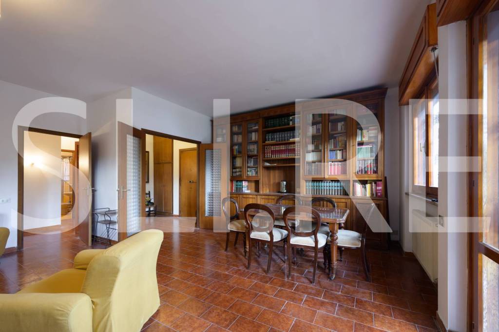 appartamento in vendita a Roma in zona EUR