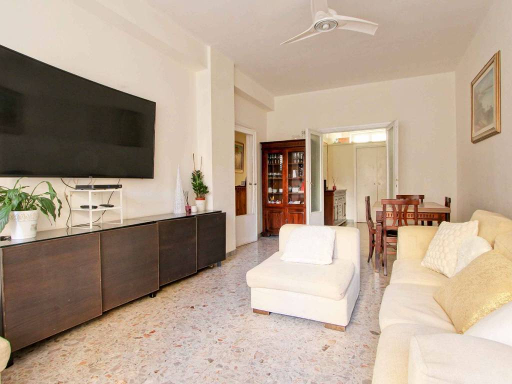 appartamento in vendita a Roma in zona Appio Latino