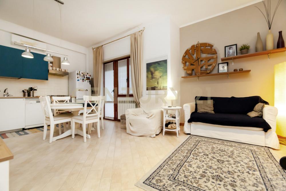 appartamento in vendita a Roma in zona Tomba di Nerone