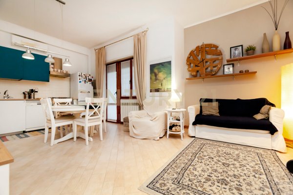 appartamento in vendita a Roma in zona Tomba di Nerone