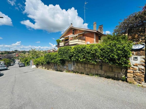 appartamento in vendita a Roma in zona Primavalle