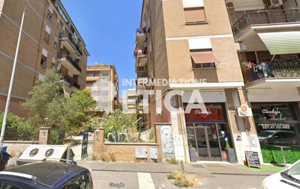 appartamento in vendita a Roma in zona Portuense
