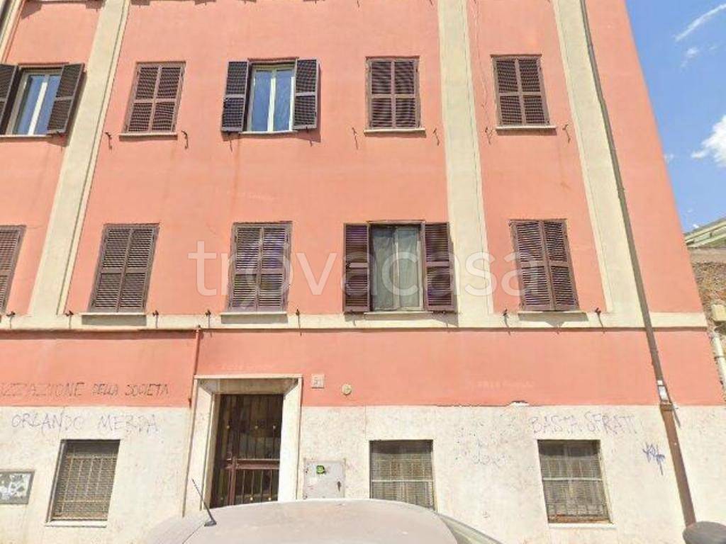 appartamento in vendita a Roma in zona Tuscolano