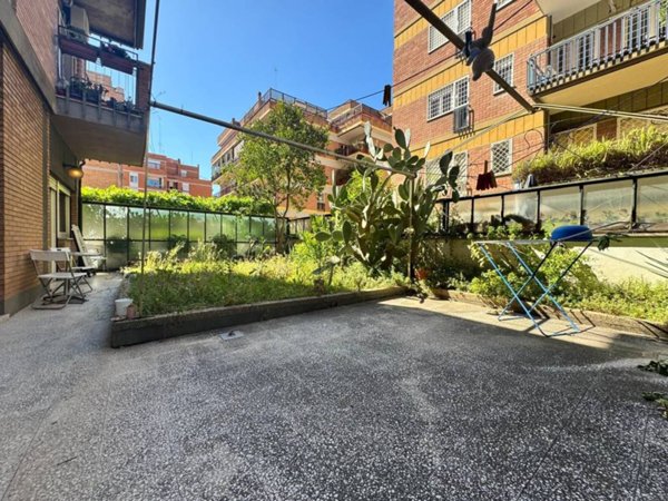 appartamento in vendita a Roma in zona Portuense