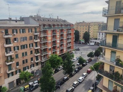 appartamento in vendita a Roma in zona Appio Latino