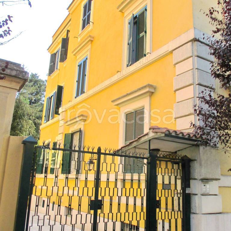 appartamento in vendita a Roma in zona Nomentano