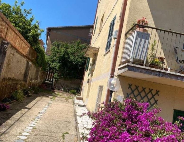 appartamento in vendita a Roma in zona Casalotti