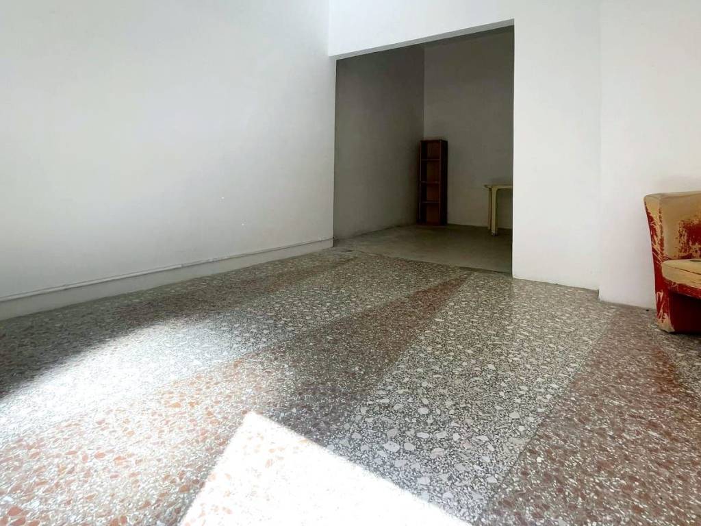 negozio in vendita a Roma in zona Monte Sacro/Talenti