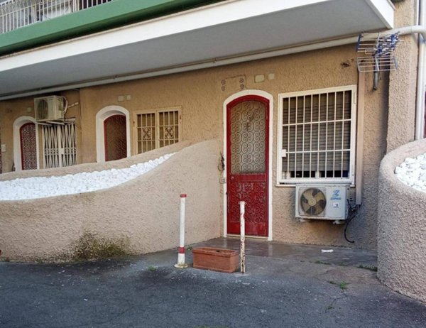 appartamento in vendita a Roma in zona Tomba di Nerone