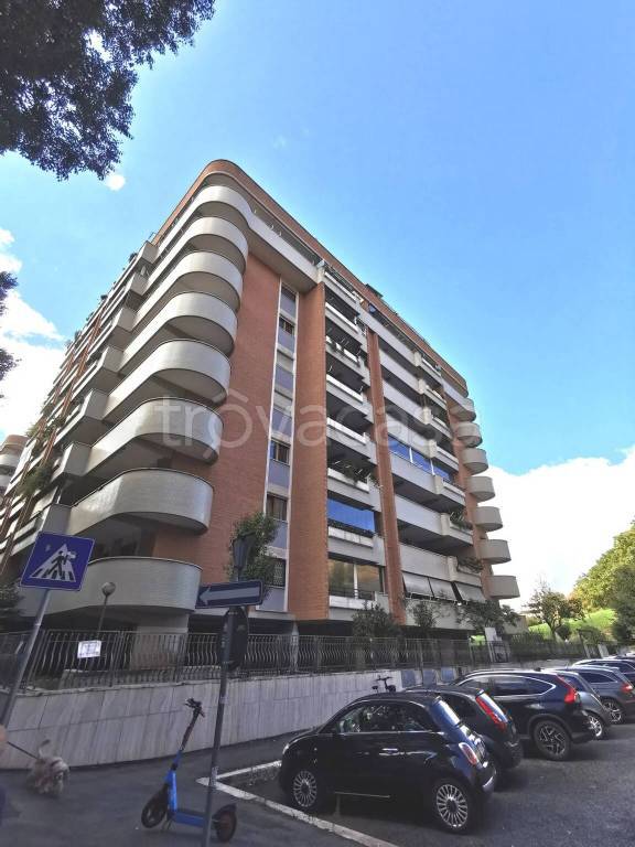 appartamento in vendita a Roma in zona Torrino
