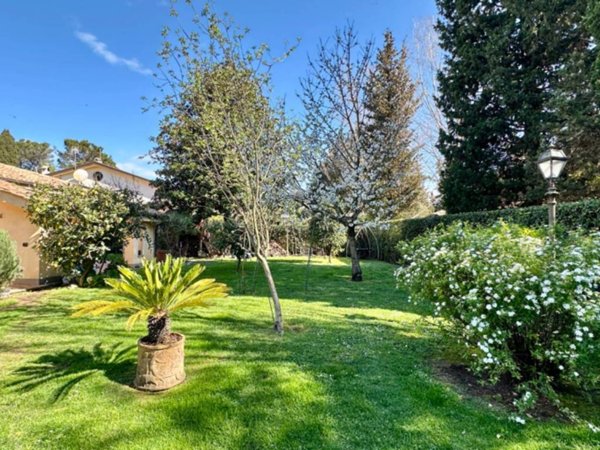 casa indipendente in vendita a Roma in zona Olgiata
