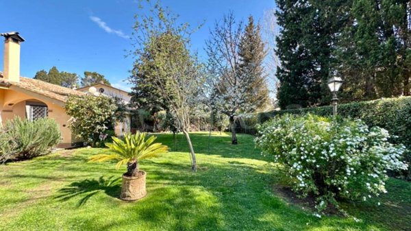 casa indipendente in vendita a Roma in zona Olgiata