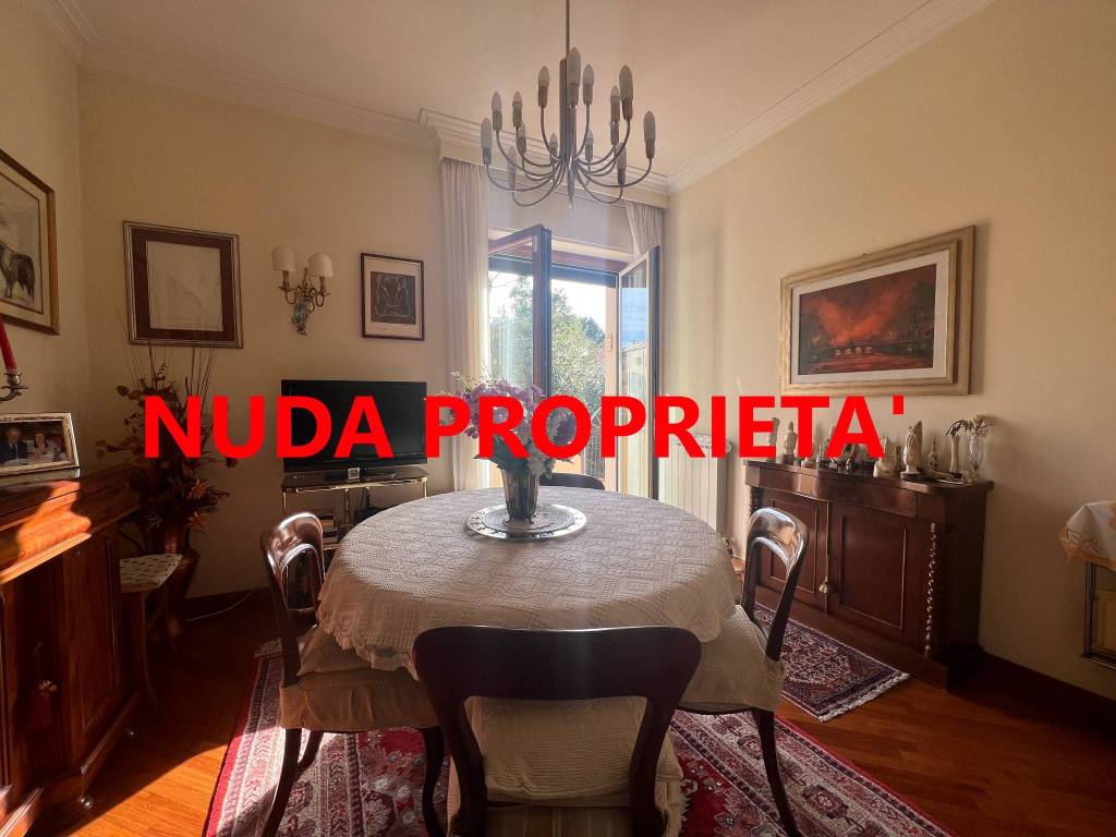appartamento in vendita a Roma in zona Tuscolano