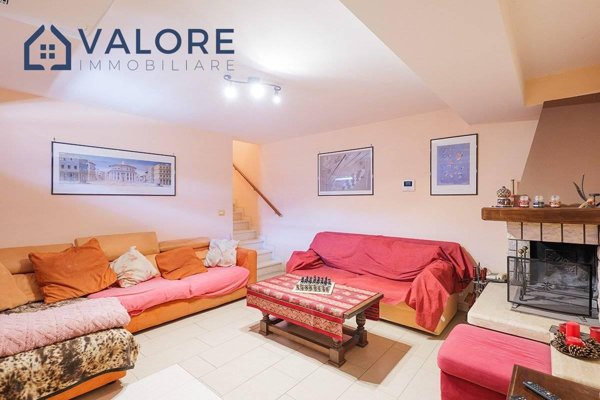 casa indipendente in vendita a Roma in zona Cinquina