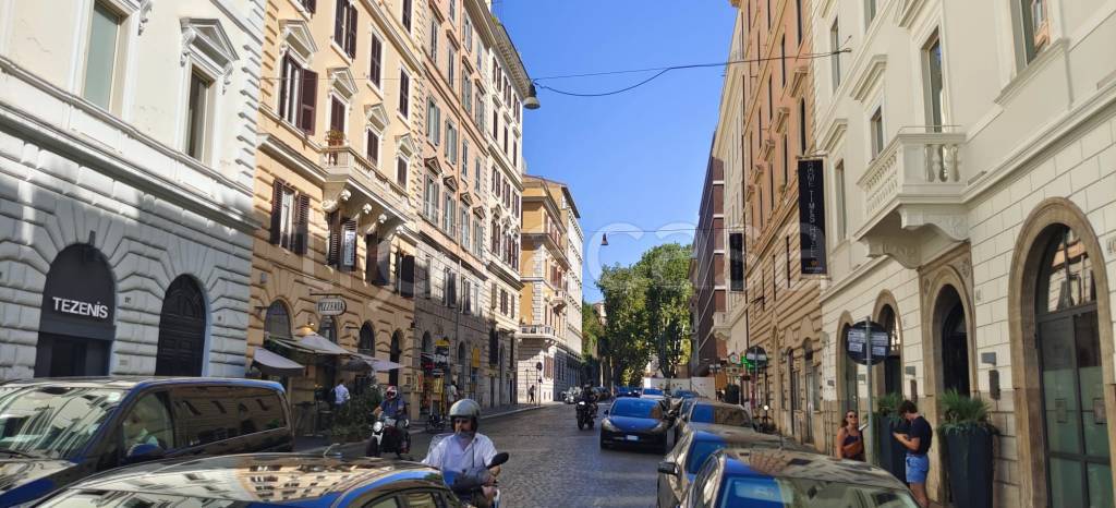 appartamento in vendita a Roma in zona Esquilino