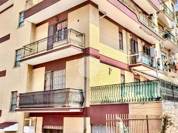 appartamento in vendita a Roma in zona Torre Angela