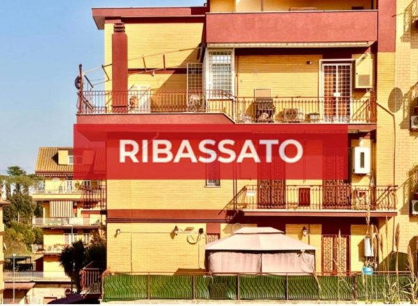 appartamento in vendita a Roma in zona Colle Prenestino