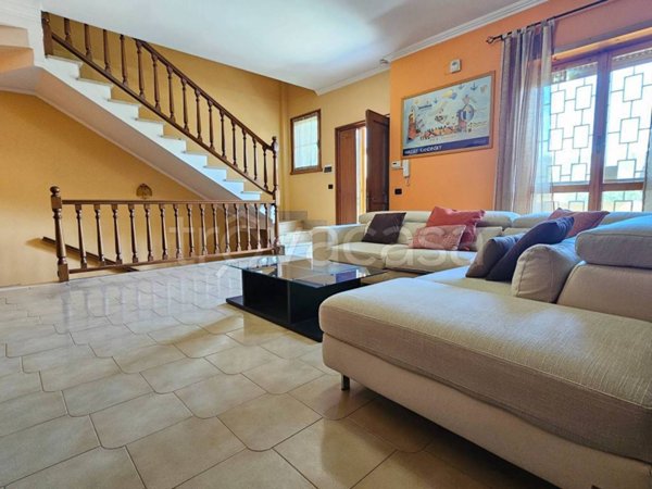 casa indipendente in vendita a Roma in zona Casal Palocco
