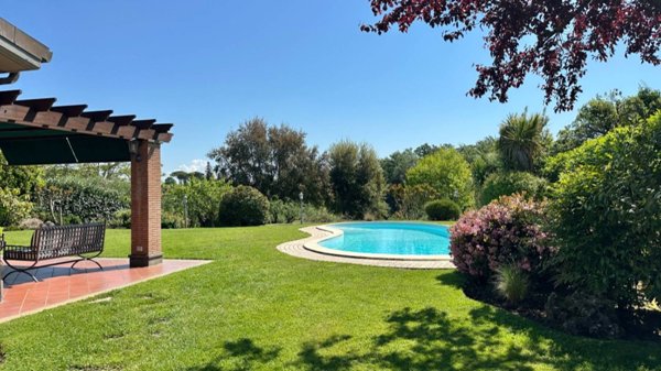 casa indipendente in vendita a Roma in zona Olgiata