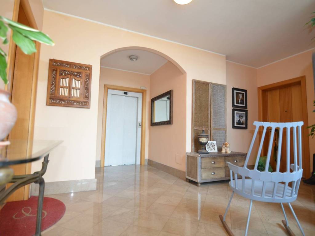 appartamento in vendita a Roma in zona Acilia