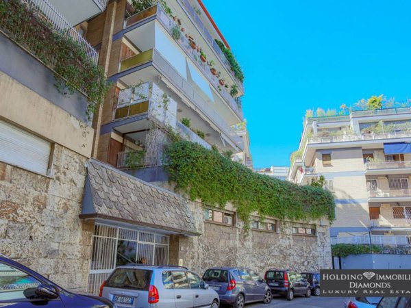 appartamento in vendita a Roma in zona Tor di Quinto