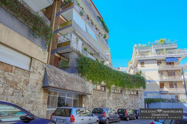 appartamento in vendita a Roma in zona Tor di Quinto