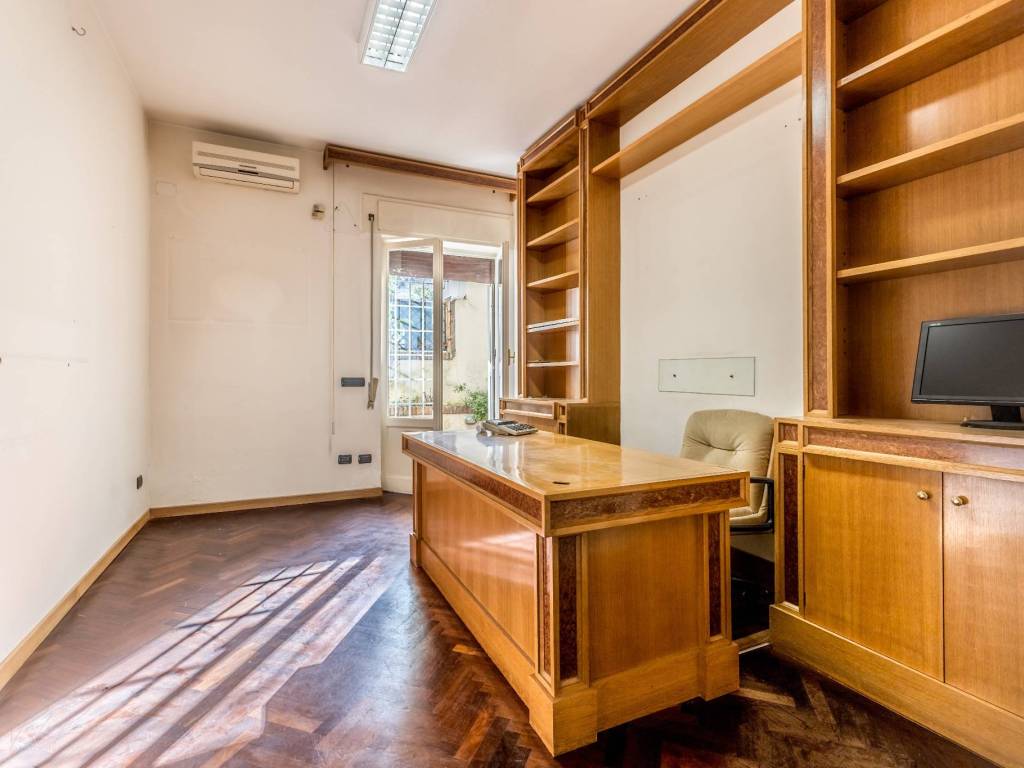 appartamento in vendita a Roma in zona Gianicolense