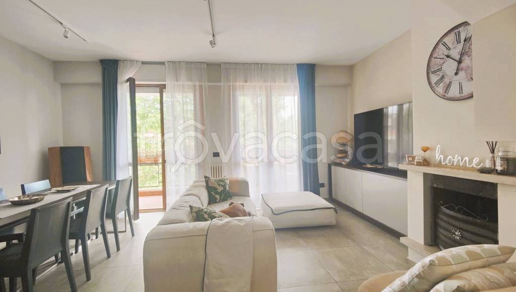 appartamento in vendita a Roma in zona Casal Palocco